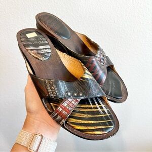 Sofft Women’s Sandals Size 7 Leather Slide Heels 2” Brown Multi Color Artsy Boho